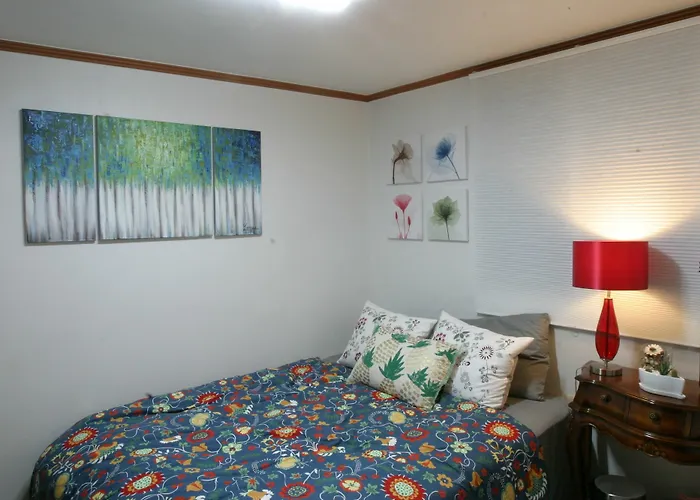 Refee House 3* Seul
